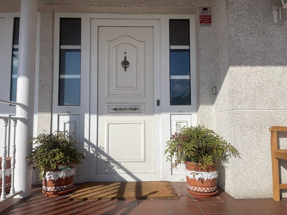 Facade/entrance, Day