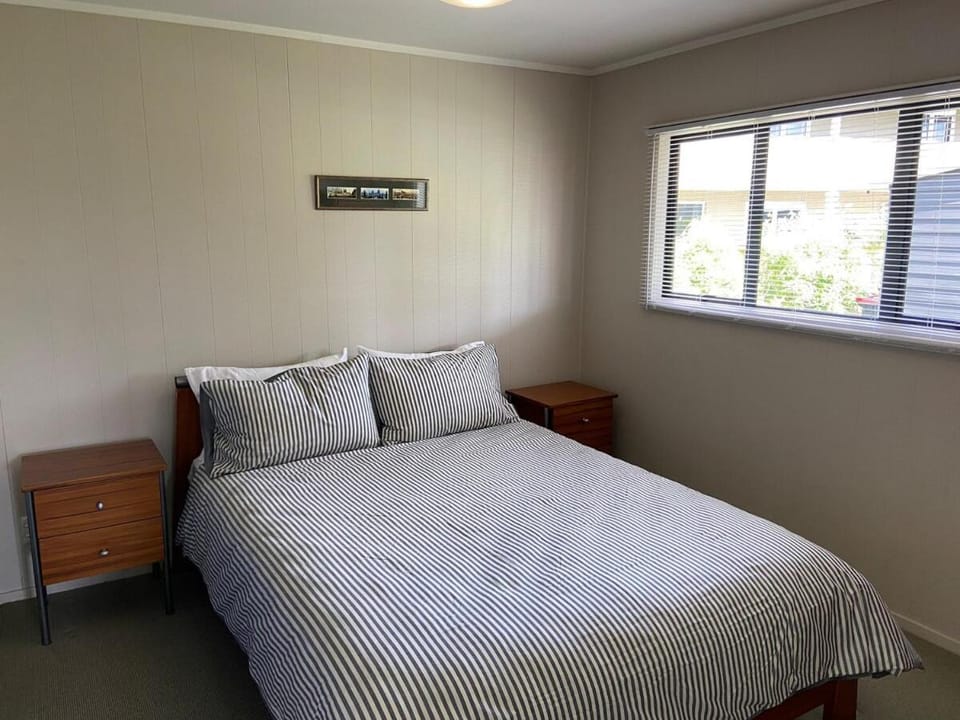 Quintessential kiwi bach House in Whitianga