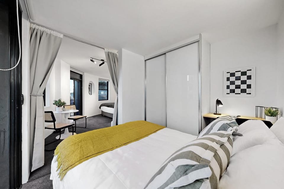 Bedroom, wardrobe