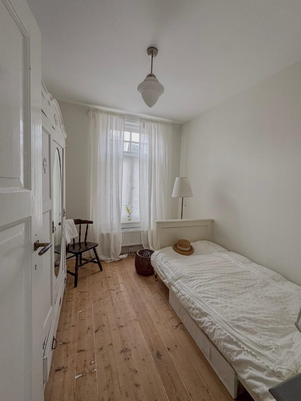 Romantische kamer nabij centrum Bed and Breakfast in Eindhoven