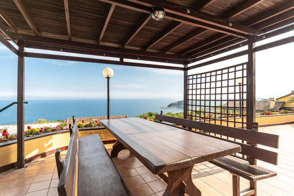 Patio, Day, Natural landscape, View (from property/room), Balcony/Terrace, Seating area, Dining area, Sea view