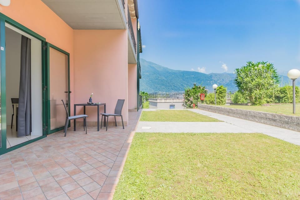 Garden, Balcony/Terrace