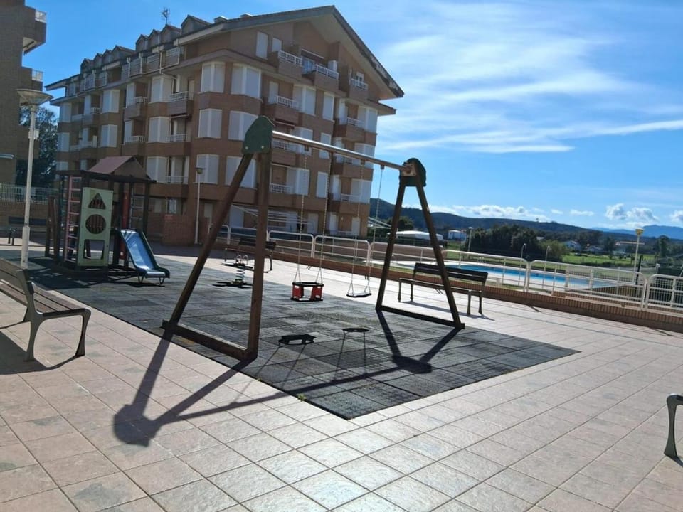 Apartamento en Noja 2 dormitorios C18A02 by R2R Consulting Apartment in Cantabria