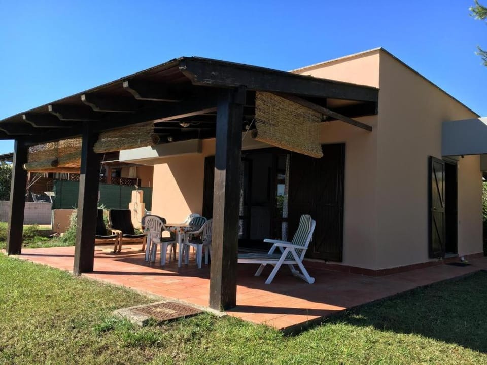 Property building, Patio