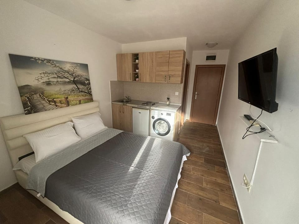 TV and multimedia, Kitchen or kitchenette