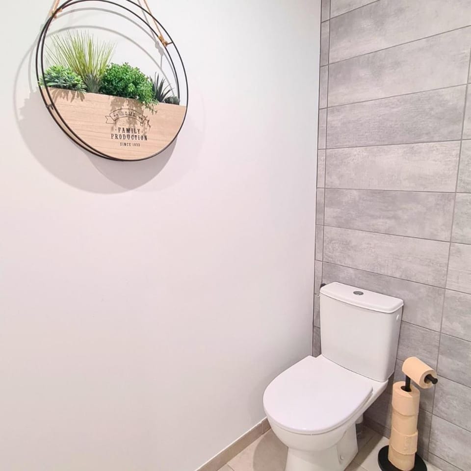 Toilet, Bathroom