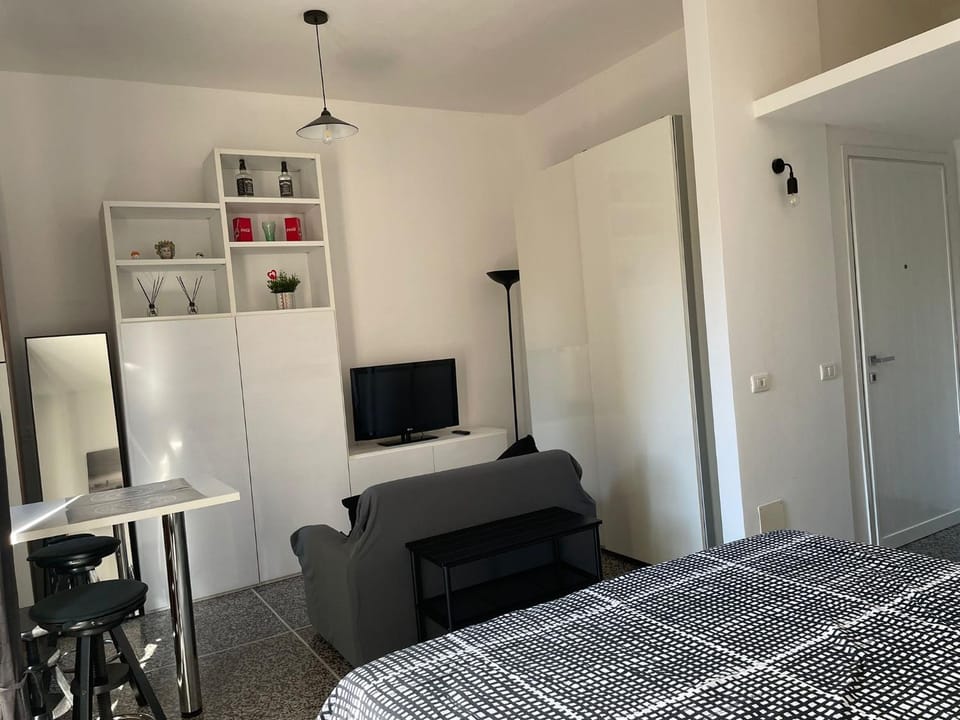 TV and multimedia, Living room, wardrobe