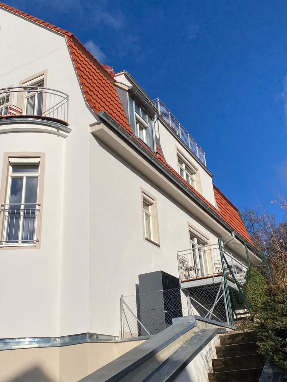 Property building, Day