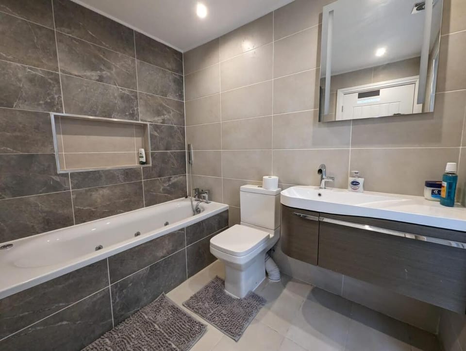 Stylish, Luxury, Cosy Flat Apartment in London