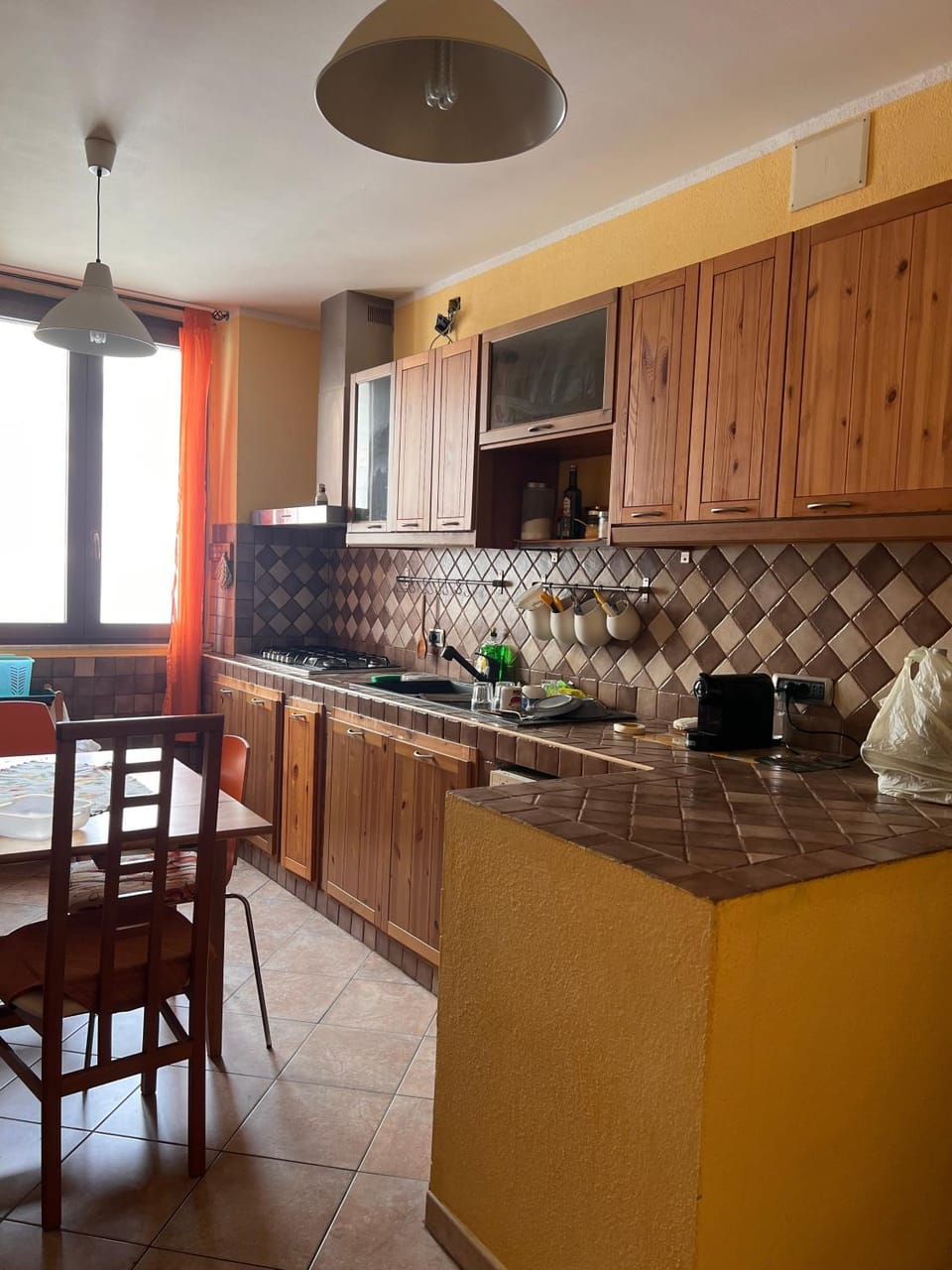Kitchen or kitchenette, Living room