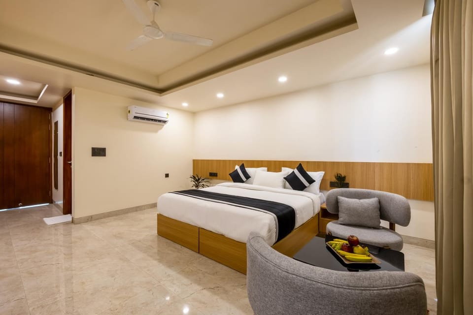 Bed, TV and multimedia, Photo of the whole room, Seating area, air conditioner