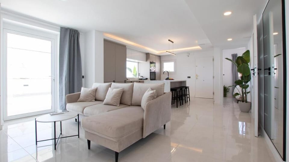 Stunning beachfront penthouse Calahonda Málaga Apartment in Sitio de Calahonda