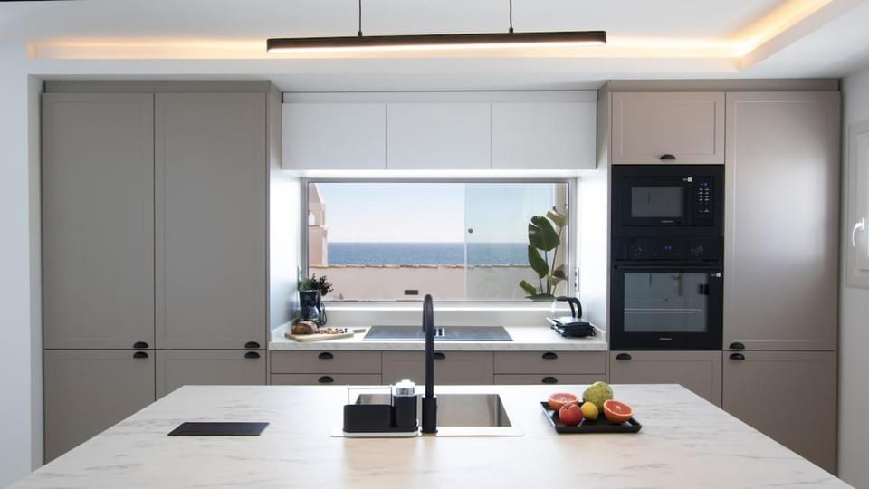 Stunning beachfront penthouse Calahonda Málaga Apartment in Sitio de Calahonda