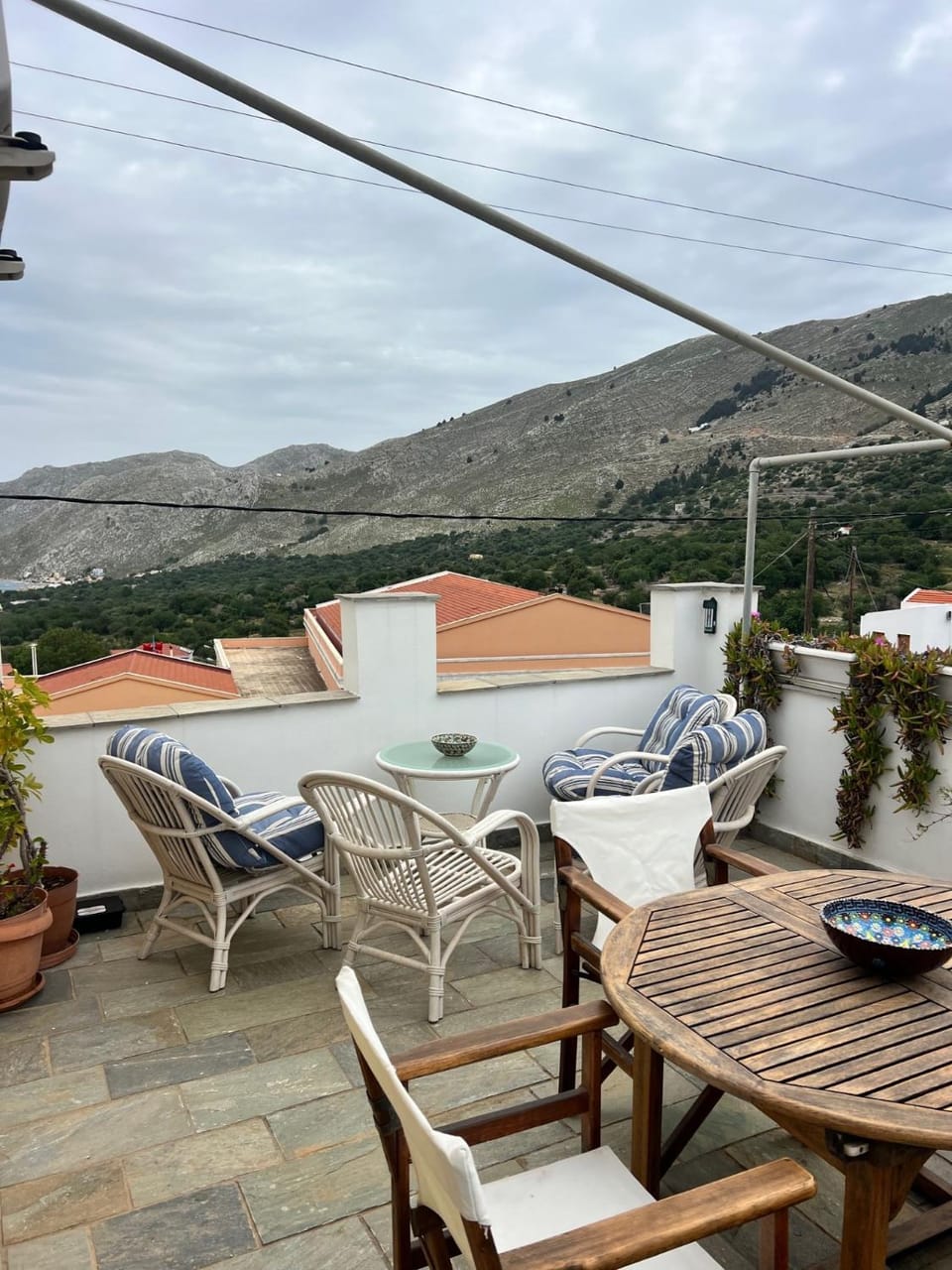 Patio, Day, Natural landscape, View (from property/room), Balcony/Terrace, Seating area, Dining area, Mountain view