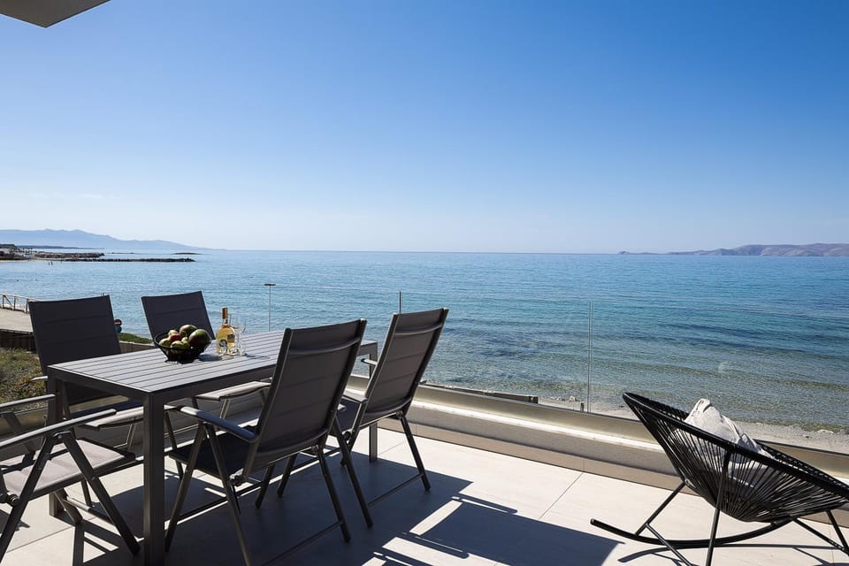 Patio, Day, View (from property/room), Dining area, Beach