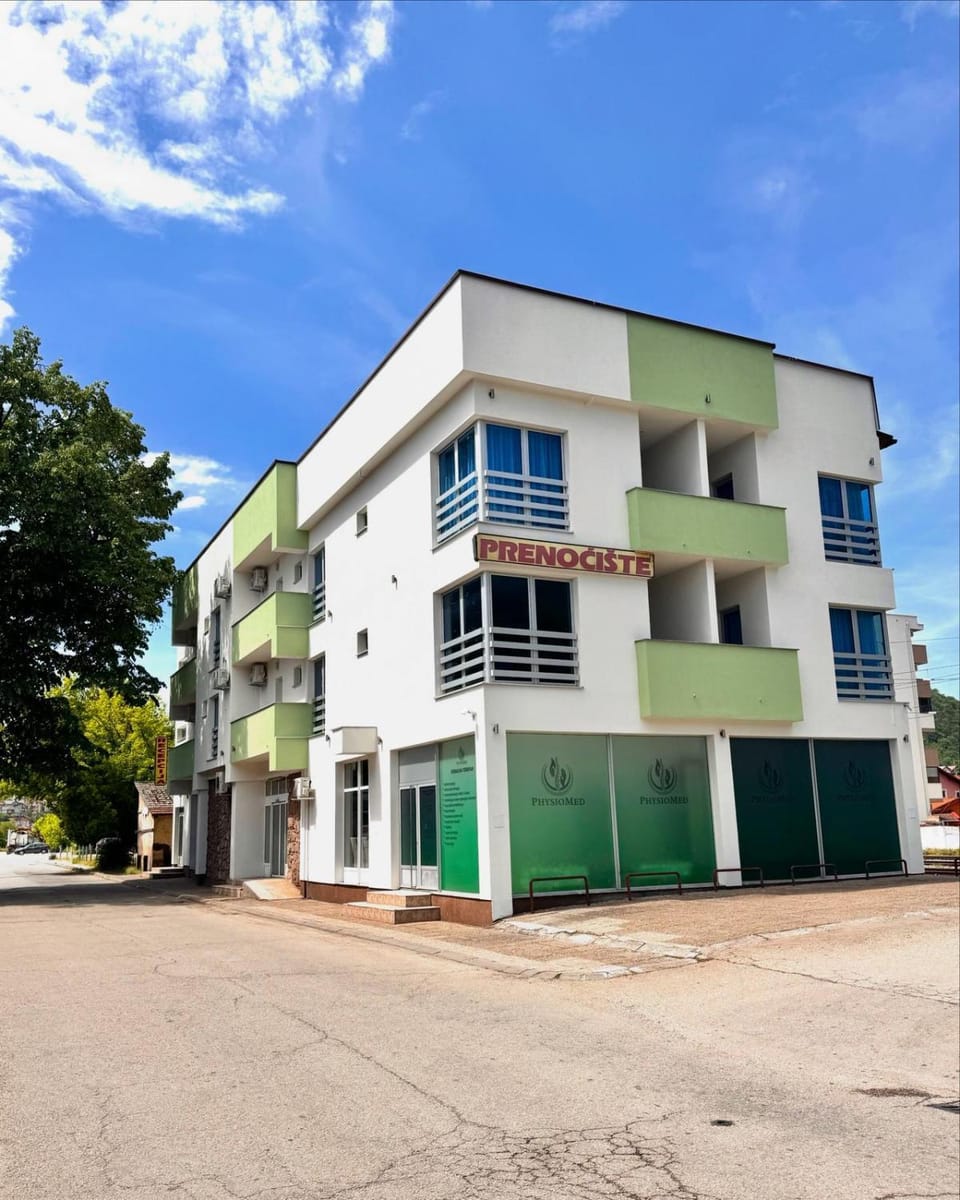 Property building, Day, Neighbourhood, Street view