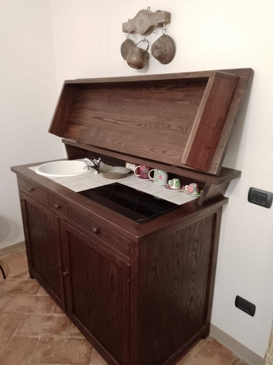 Kitchen or kitchenette