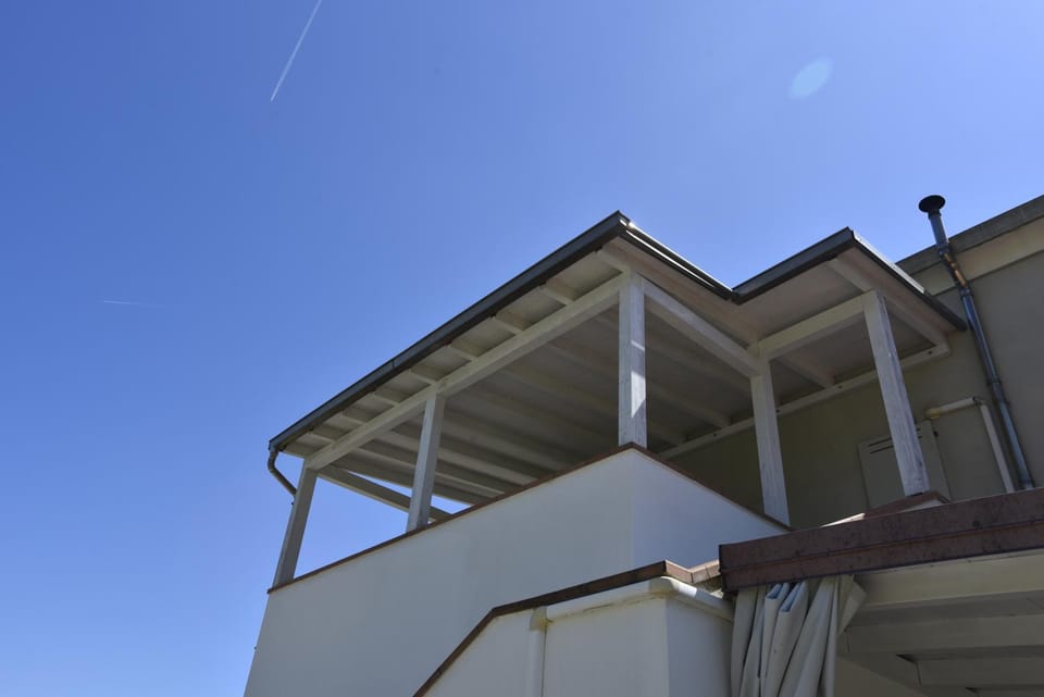 Property building, Balcony/Terrace