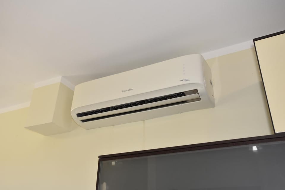 Living room, air conditioner