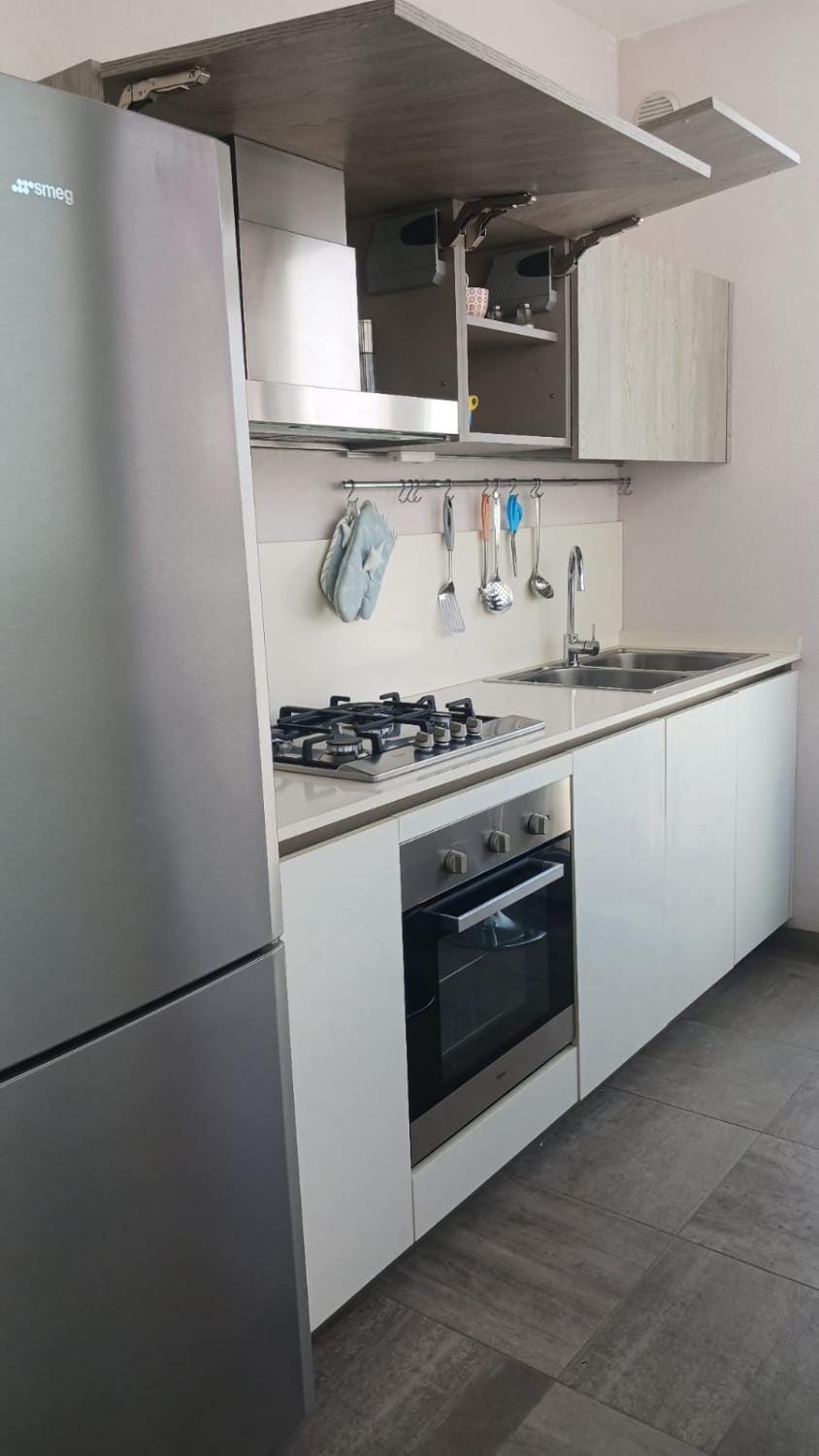 Kitchen or kitchenette, oven, pet friendly, stove