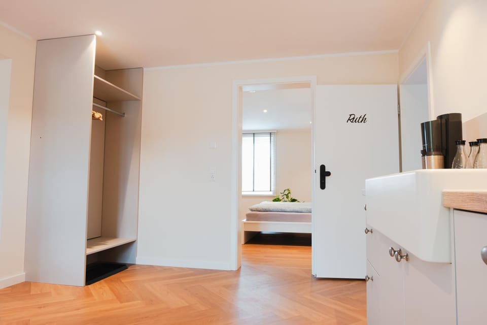 Facade/entrance, Bed, Kitchen or kitchenette, Photo of the whole room, Bedroom