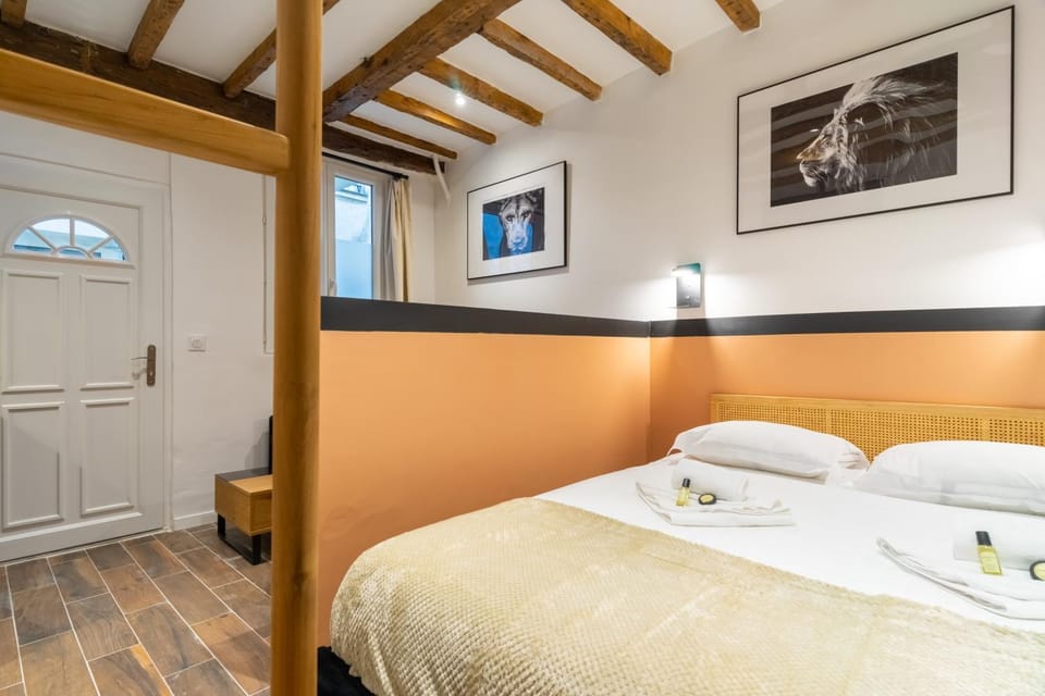 Cozy Suite with Sauna - Le Marais Apartment in Paris