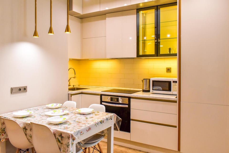 Стильные апартаменты в лучшем ЖК 4YOU, до 6чел Apartment in Almaty