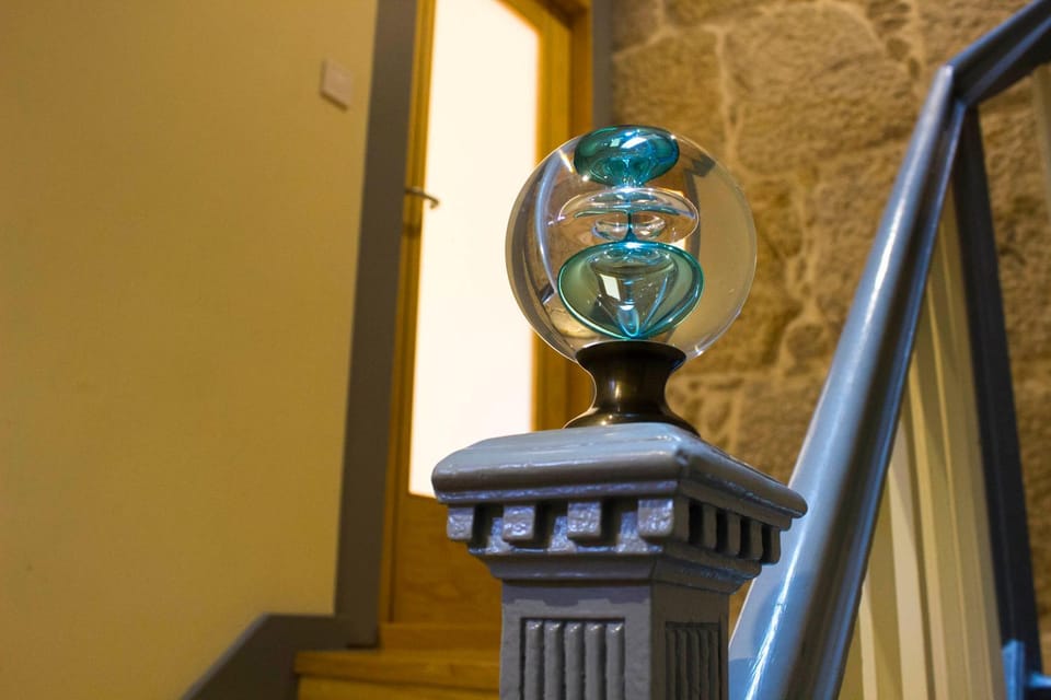 Decorative detail, Area and facilities