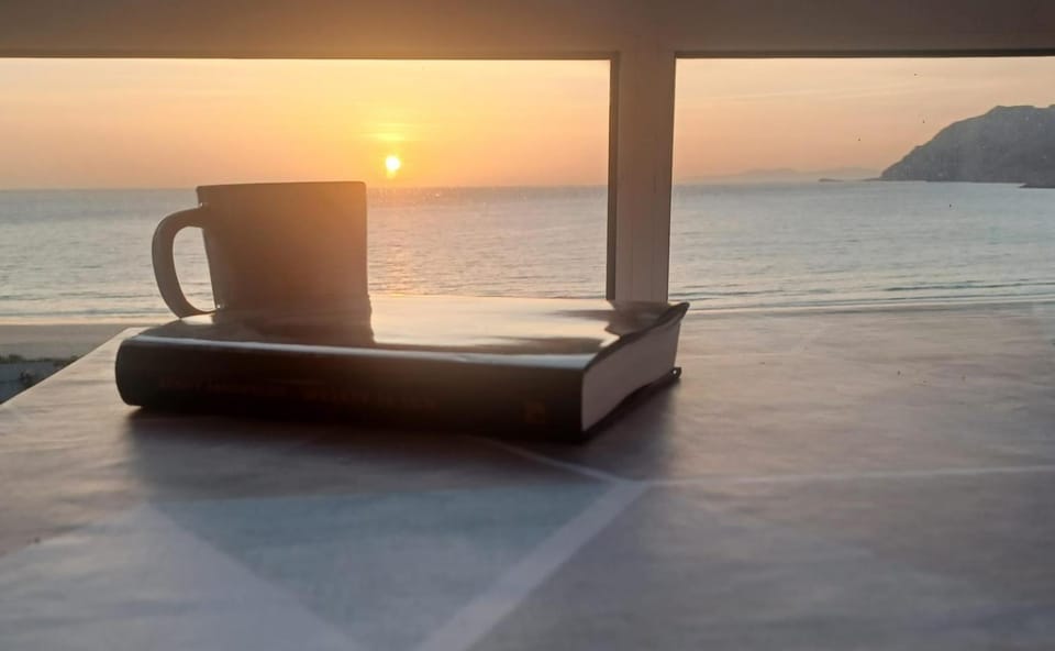 Vistas al mar, a 1 min de la playa, terraza, wifi Apartment in Laredo