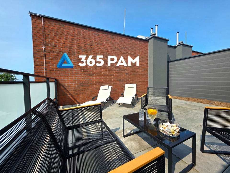Property building, Patio, Day, View (from property/room), Balcony/Terrace, sunbed