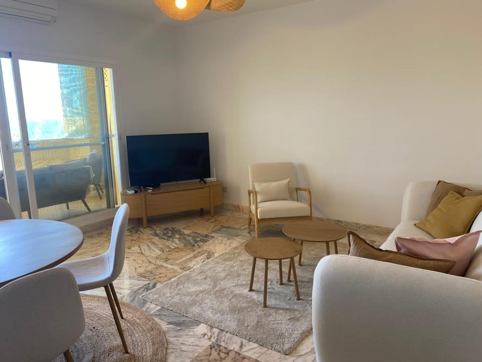 Communal lounge/ TV room, TV and multimedia, Living room, Seating area