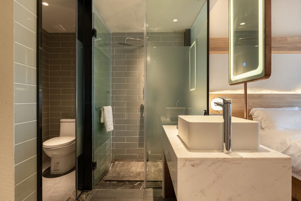 Toilet, Bathroom