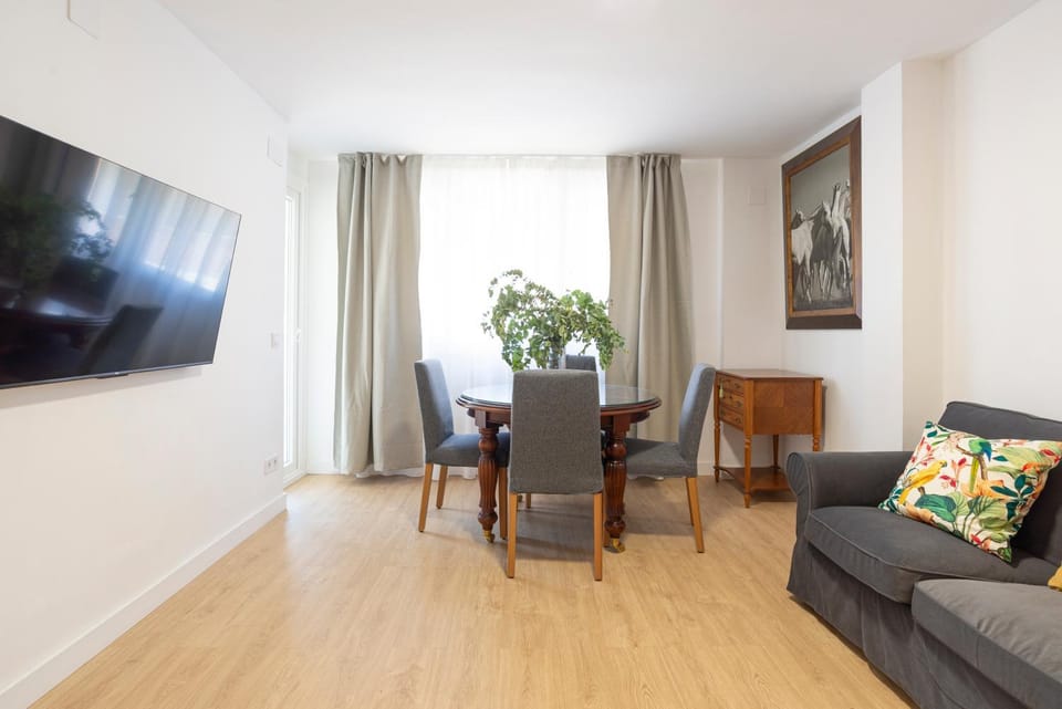 Soho Pizon 3 Bedrooms CityCenter Apartment in Malaga