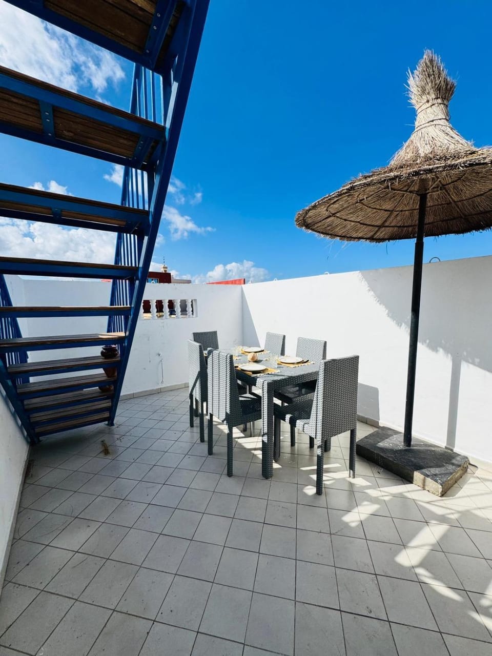 Patio, Dining area