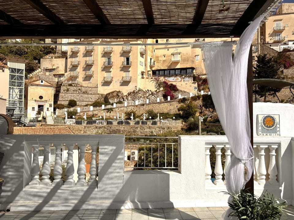 Balcony/Terrace, Balcony/Terrace