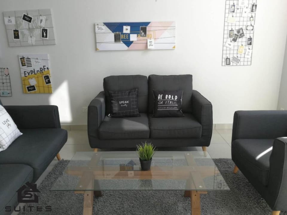 Living room, Seating area
