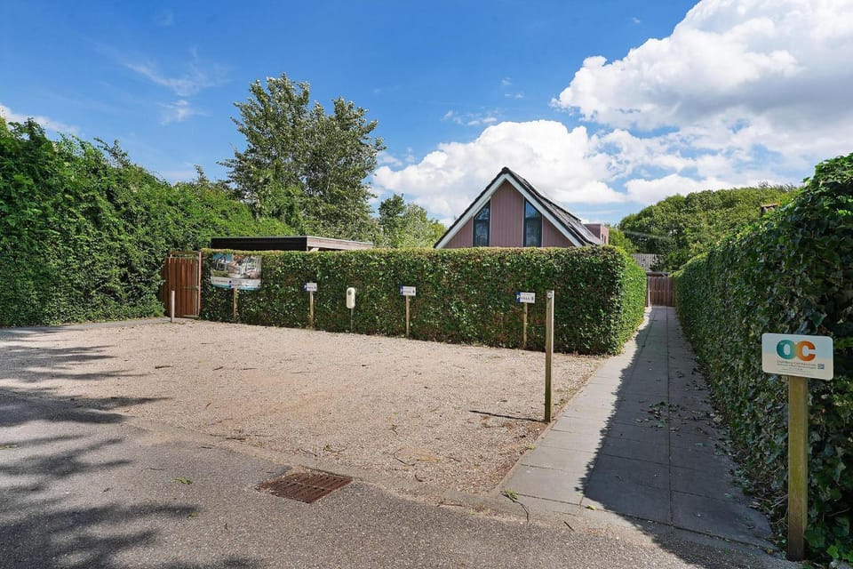 Neighbourhood, Street view