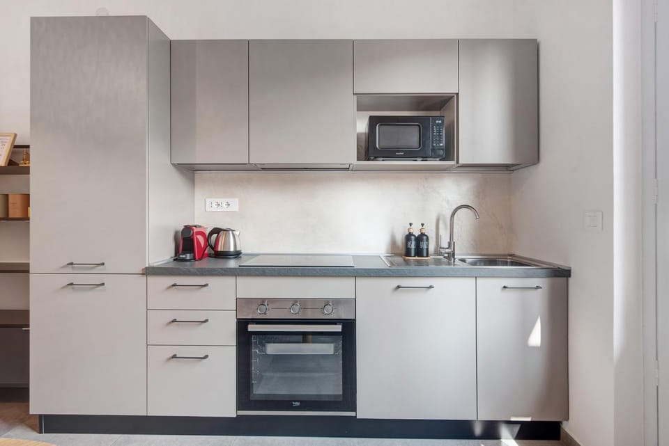 Kitchen or kitchenette, Living room