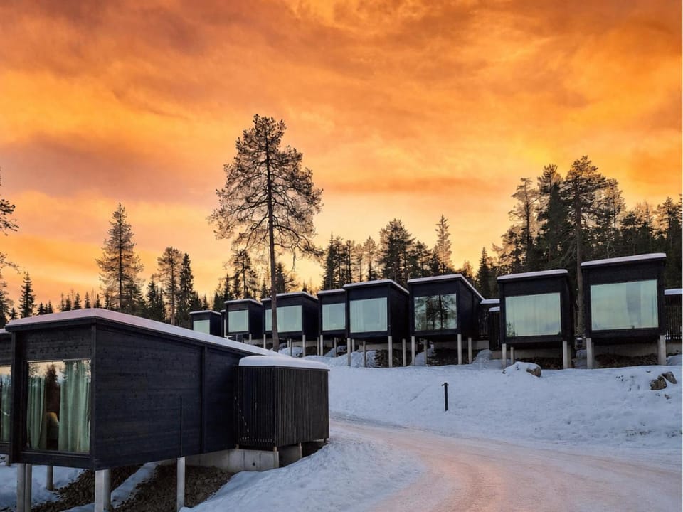 Property building, Winter, Sunrise