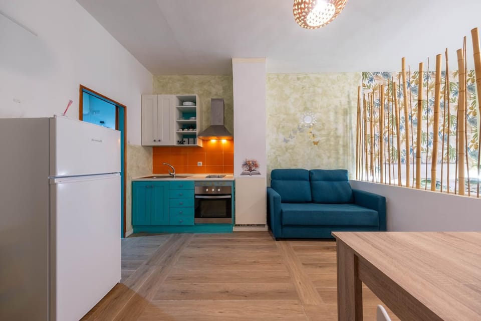TV and multimedia, Kitchen or kitchenette, Dining area, internet, oven, pet friendly