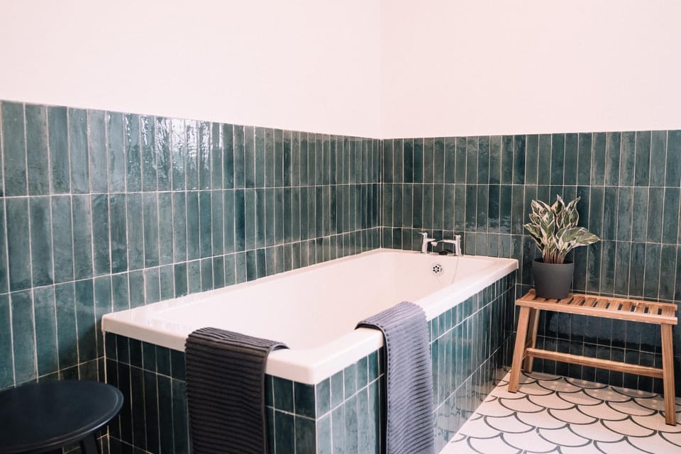 Bathroom, Bath