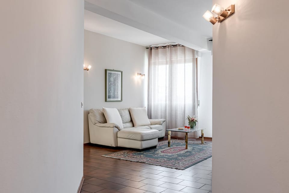 Hela - Sweet Dreams in Florence Apartment in Municipality of Sesto Fiorentino