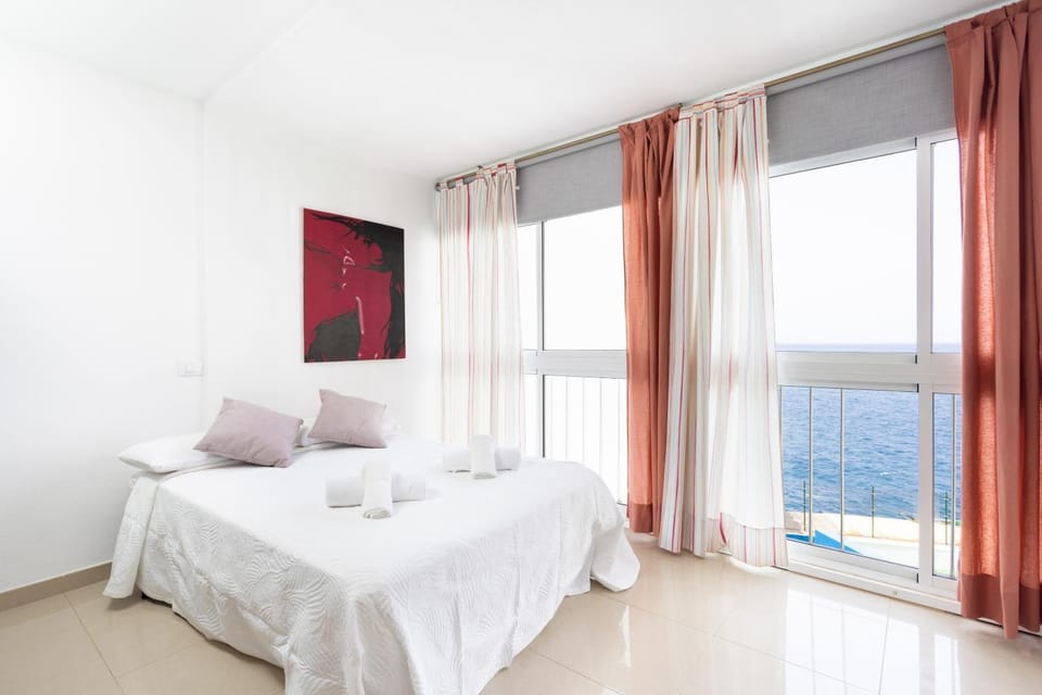 Home2Book Ocean View Escape, Mesa del Mar Apartment in Canary Islands