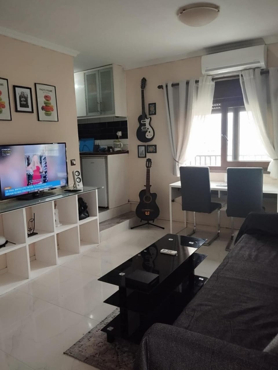 SkyCozy Balcony Apartment in Thessaloniki