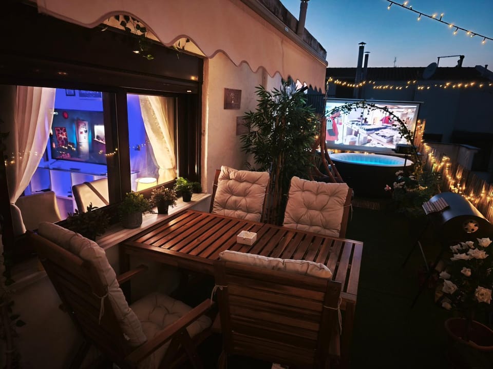 SkyCozy Balcony Apartment in Thessaloniki