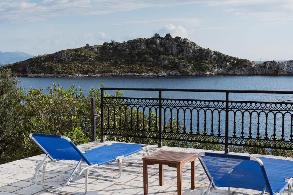 Patio, Day, Natural landscape, View (from property/room), Balcony/Terrace, Mountain view, Sea view