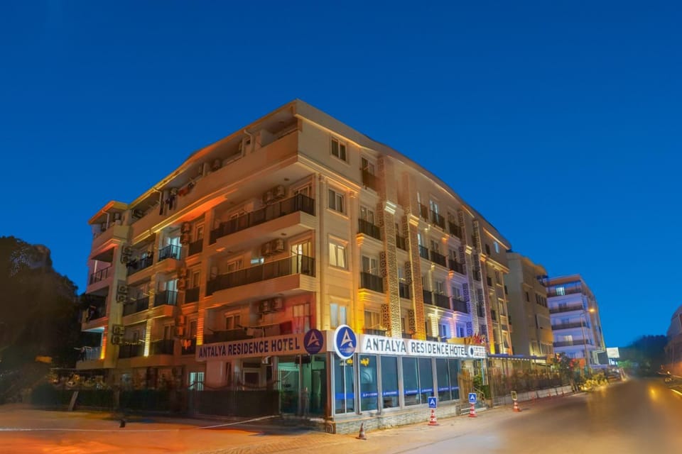 Property building, Night, Neighbourhood, City view, Street view, Location