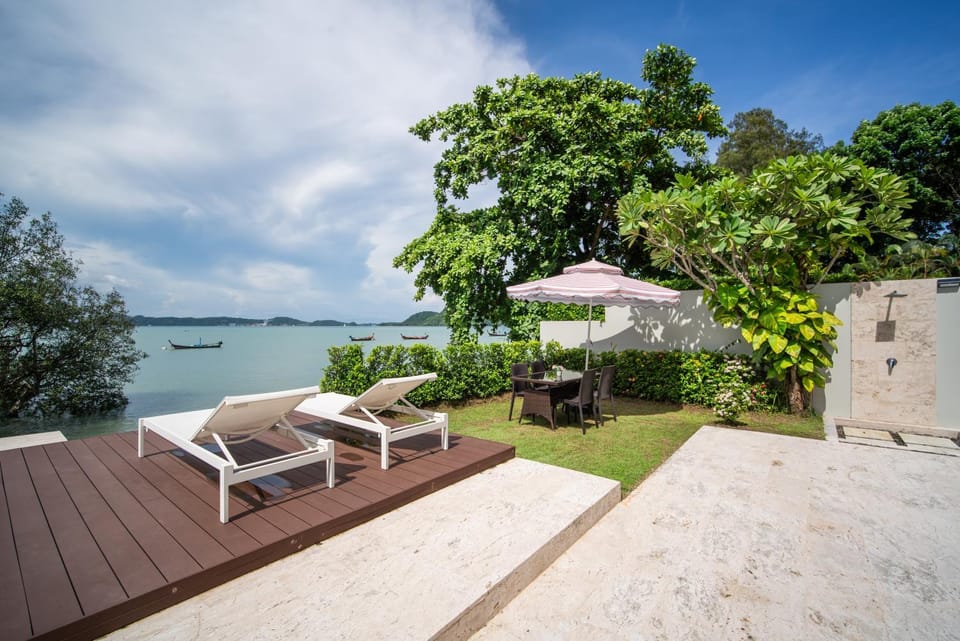 拉威Eva4 三卧室一线海景别墅 近拉威海鲜市场 超市 24小时小区安保 Villa in Rawai