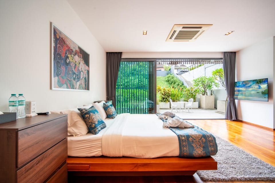 拉威Eva4 三卧室一线海景别墅 近拉威海鲜市场 超市 24小时小区安保 Villa in Rawai