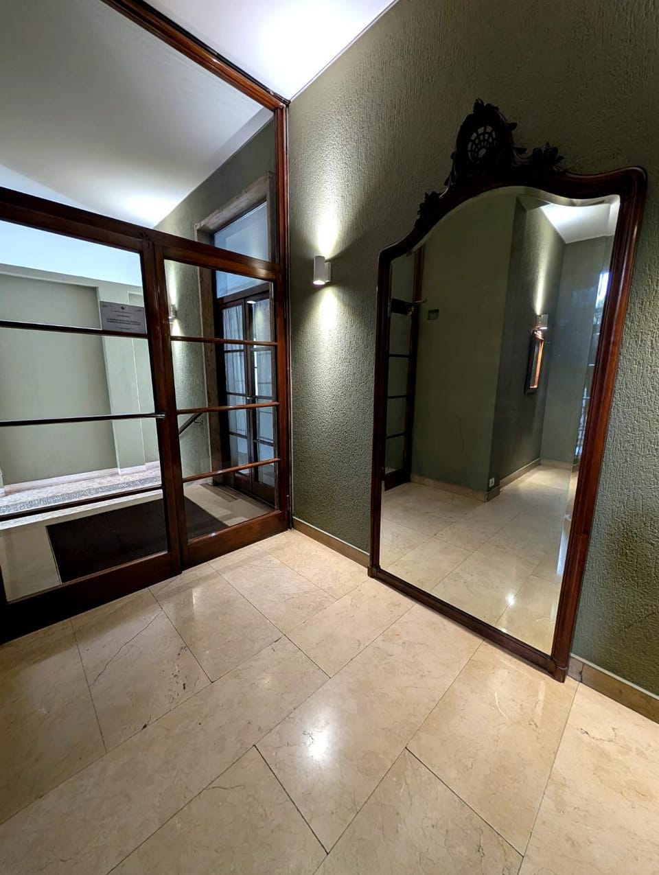 Hbhall City Life Studio Apartment in Milan